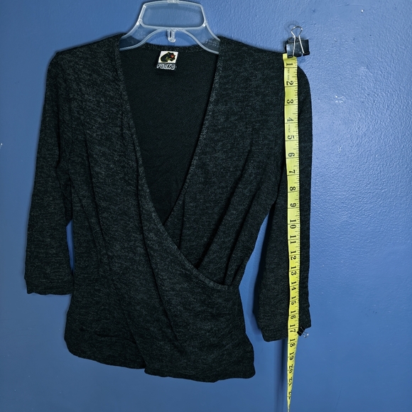 🇨🇦 Faux-wrap top by FunkD size Medium- Made In 🇨🇦 - Picture 5 of 5